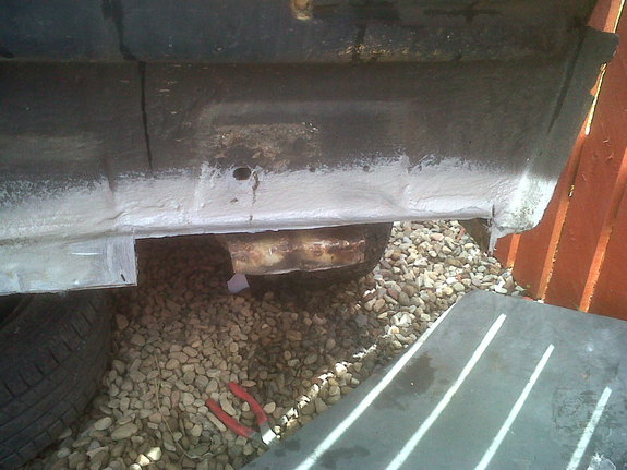 rear bumper panel rust cut out